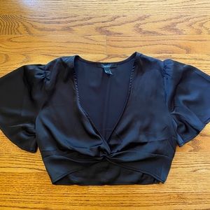 Forever 21🖤, twist crop top, small
